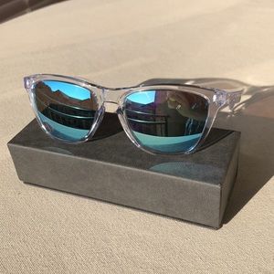 Oakley 8131 w custom polarized blue mirror